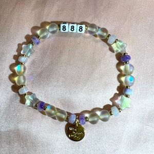 Iridescent Star Beaded Bracelet